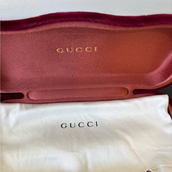 Gucci Black Sunglasses - Picture 3 of 7